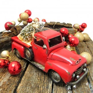  Camioneta con estatuilla de árbol de Navidad 