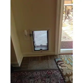  HomeOfficeDecoration | Puerta exterior con puerta para mascotas incorporada 