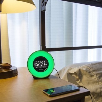  Reloj de mesa con alarma de luz ambiental 