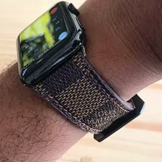  Correa de reloj de cuero de becerro hecha a mano de primera calidad hecha a mano - Louis Vuitton Ebene con logotipo para Apple Watch 38 mm 