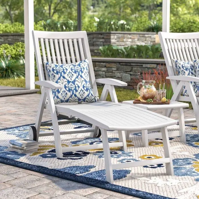 White Plastic Polymer Multi-Position Wheels Reclining Chaise Lounge Sillas reclinables reclinables con ruedas de plástico y polímero de color blanco