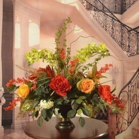  Centro de mesa de flores de seda de colores 
