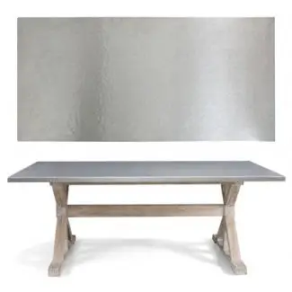 Mesa de comedor con tapa de metal 