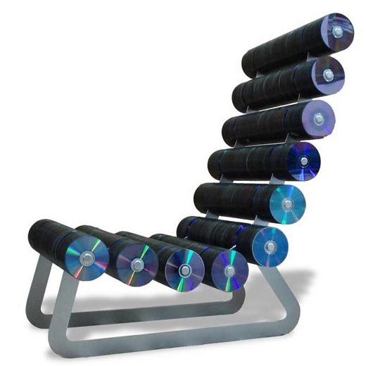 cd-chair  cd-chair "width =" 520 "height =" 520 "srcset =" http: //cdn.home-designing. com / wp-content / uploads / 2009/03 / cd-chair.jpg 520w, http://cdn.home-designing.com/wp-content/uploads/2009/03/cd-chair-35x35.jpg 35w, http://cdn.home-designing.com/wp-content/uploads/2009/03/cd-chair-75x75.jpg 75w "tamaños =" (ancho máximo: 520px) 100vw, 520px "> <br /> por Belen Hermosa </p>
<p> corchos de vino… </p>
<p> <img loading=