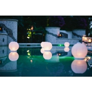  Linternas flotantes para piscinas 