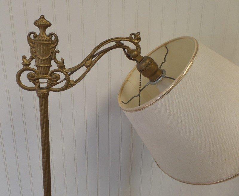  Lámpara de pie con brazo puente de hierro fundido estilo nouveau vintage 